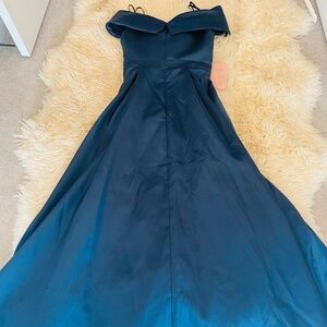 BHLN Navy Gown Size 4